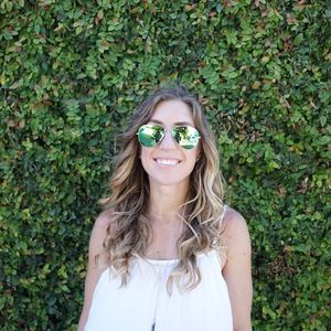 Meet your Posher, Melissa